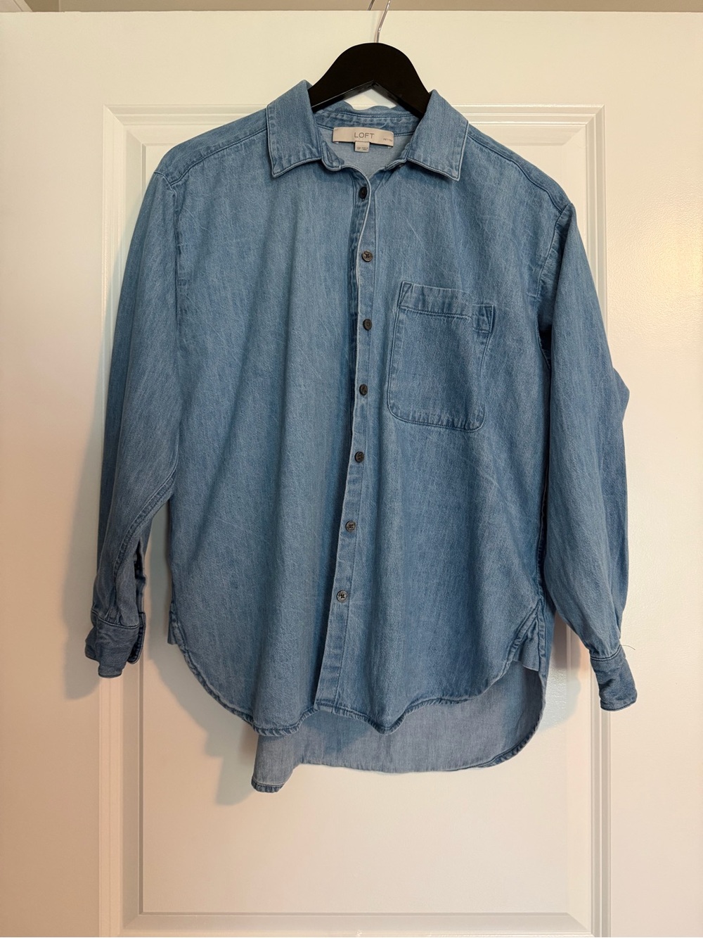 LOFT Light Blue Denim Button-Down Shirt - Casual Men's